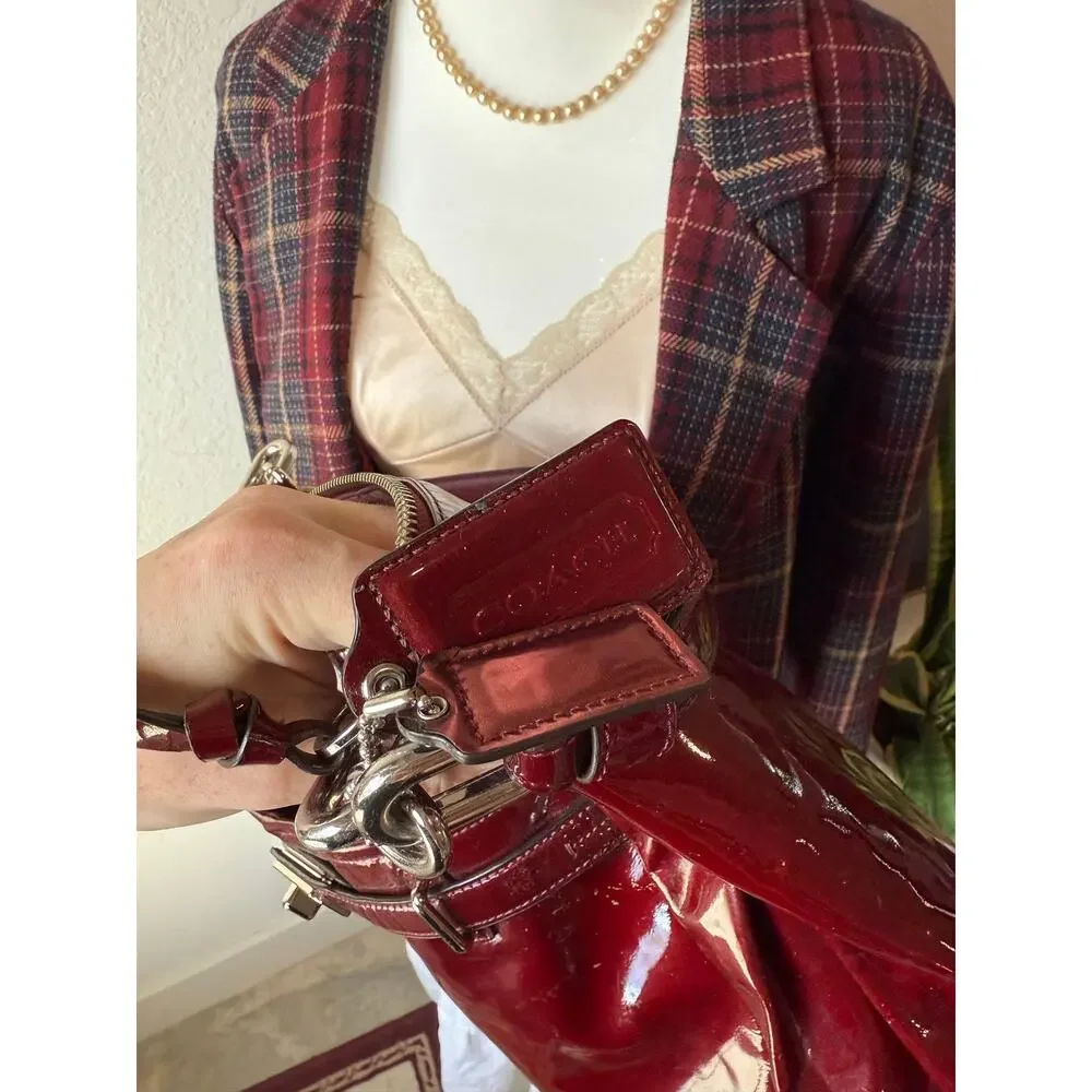 Coach Patent Red Shoulder Bag - Picture 5 of 7